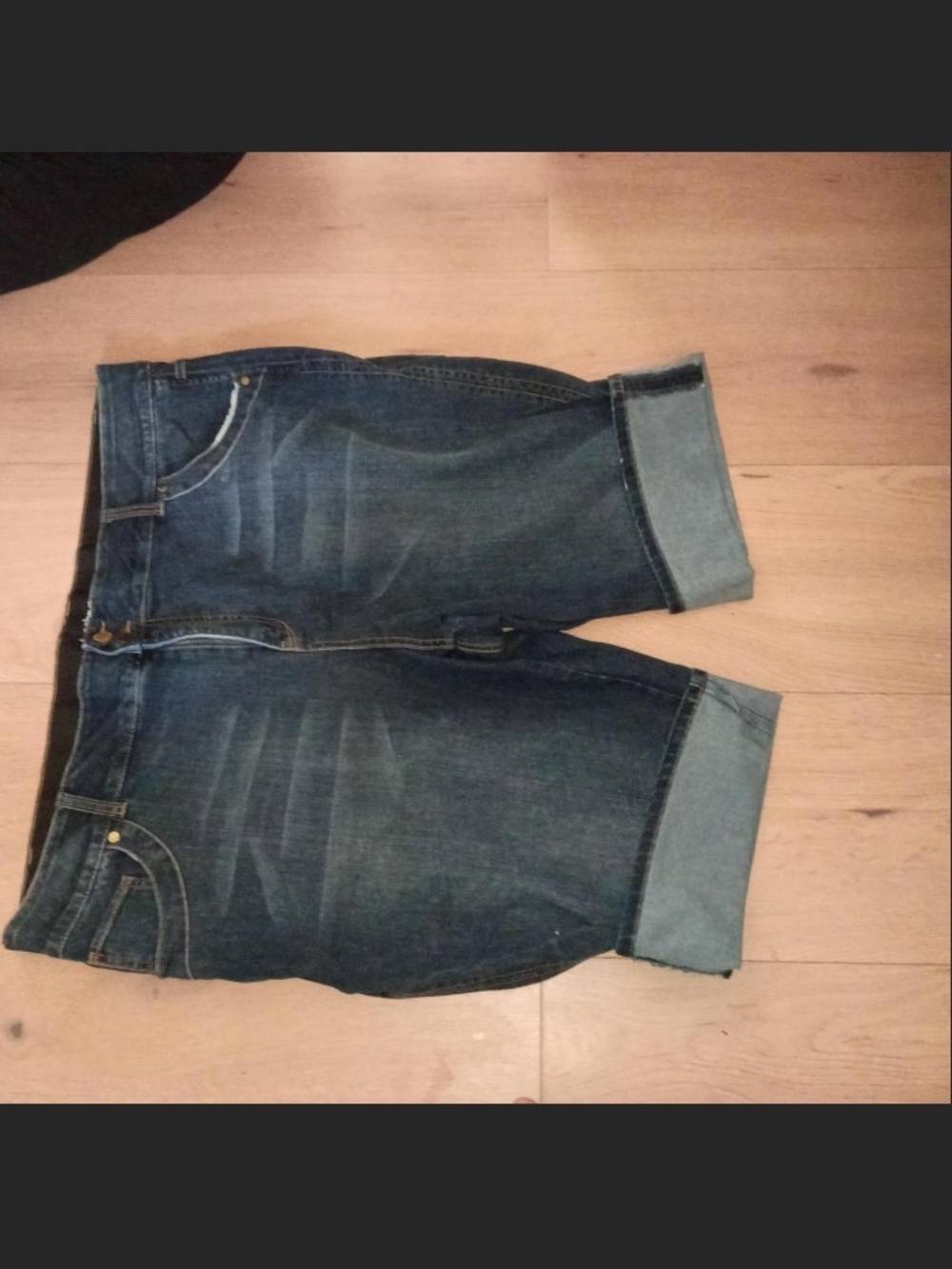 Lane Bryant Dark Blue Rolled Cuff Denim Capri/Shorts